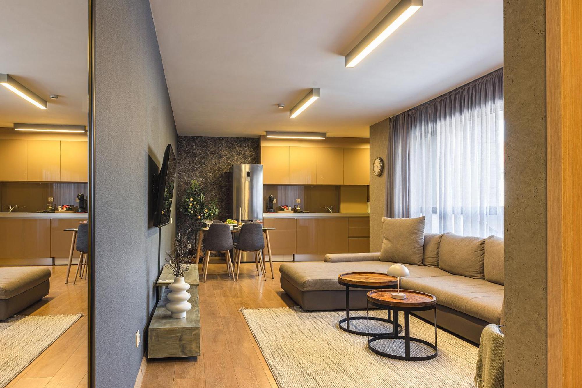 City Center Apartments With Parking Plovdiv Kültér fotó