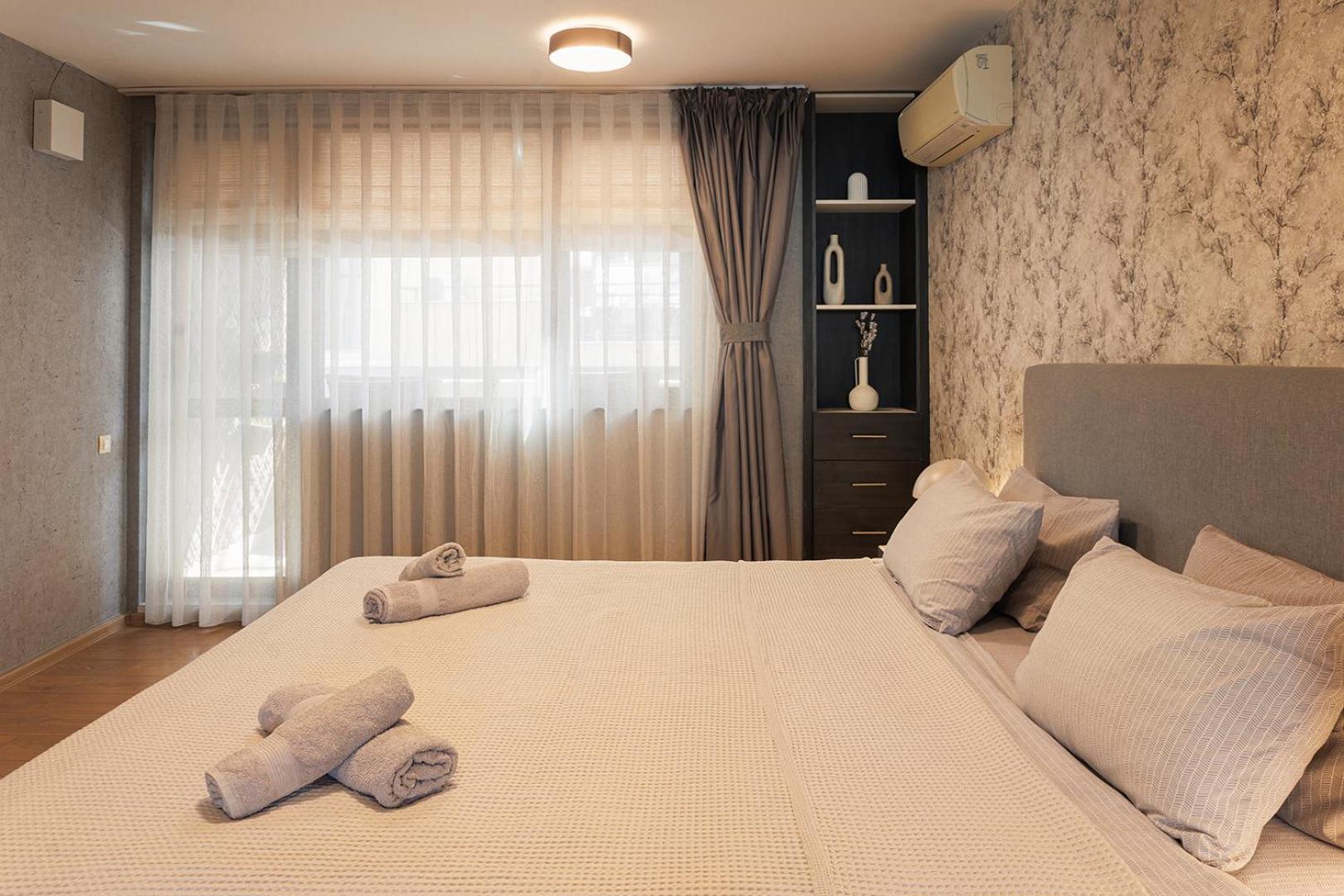 City Center Apartments With Parking Plovdiv Kültér fotó