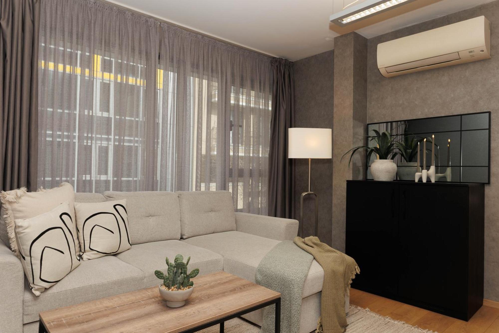 City Center Apartments With Parking Plovdiv Kültér fotó