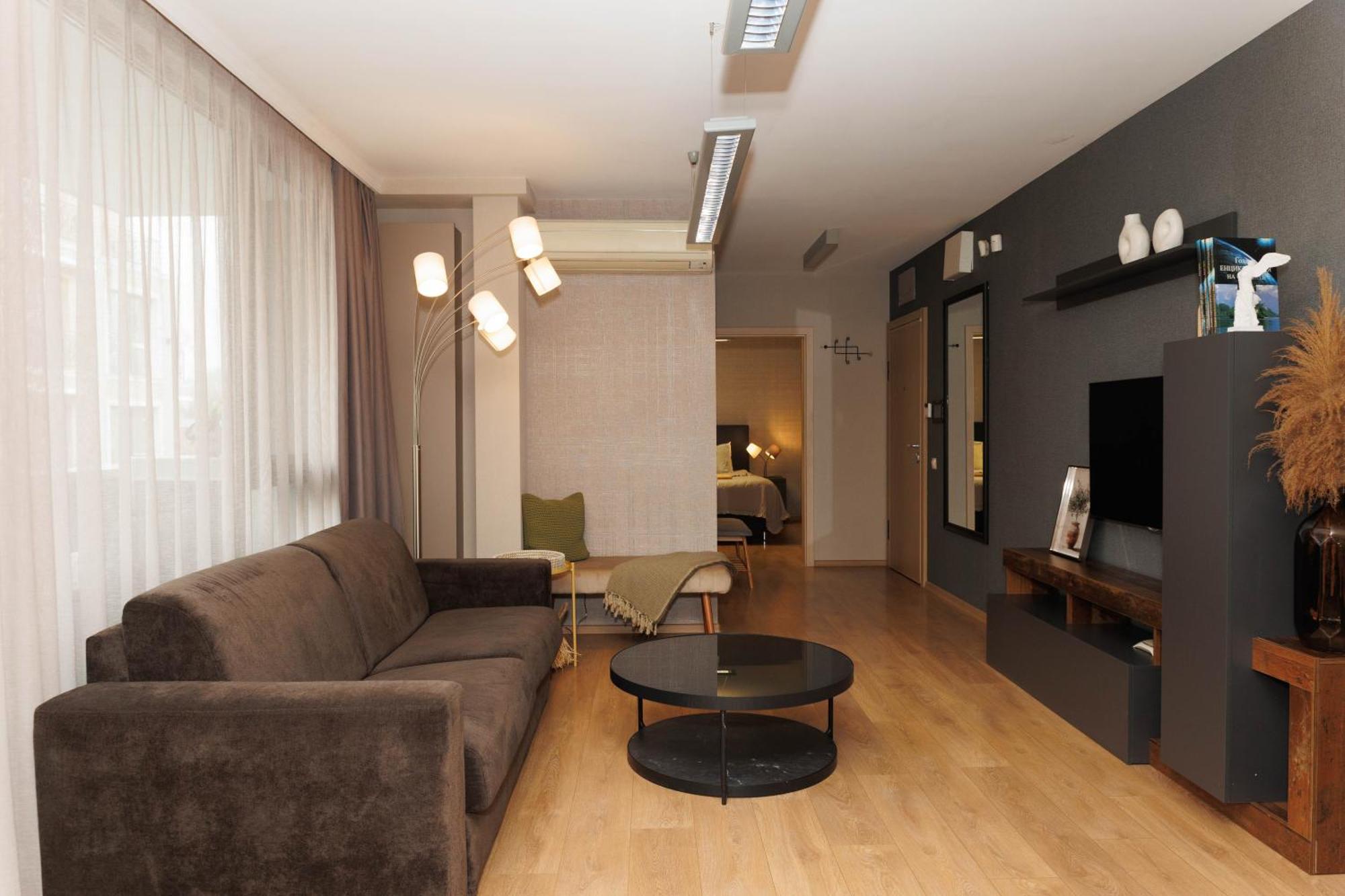City Center Apartments With Parking Plovdiv Kültér fotó